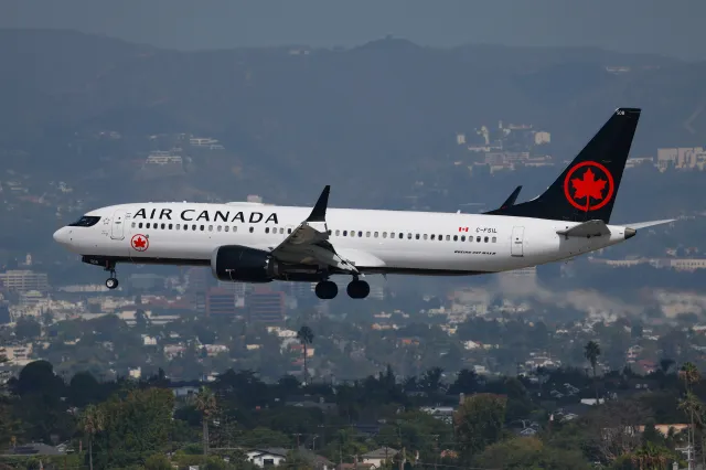 An Air Canada Rouge Boeing 737 MAX 8 approaches Los Angeles International Airport during a flight from Vancouver on September 18, 2026.