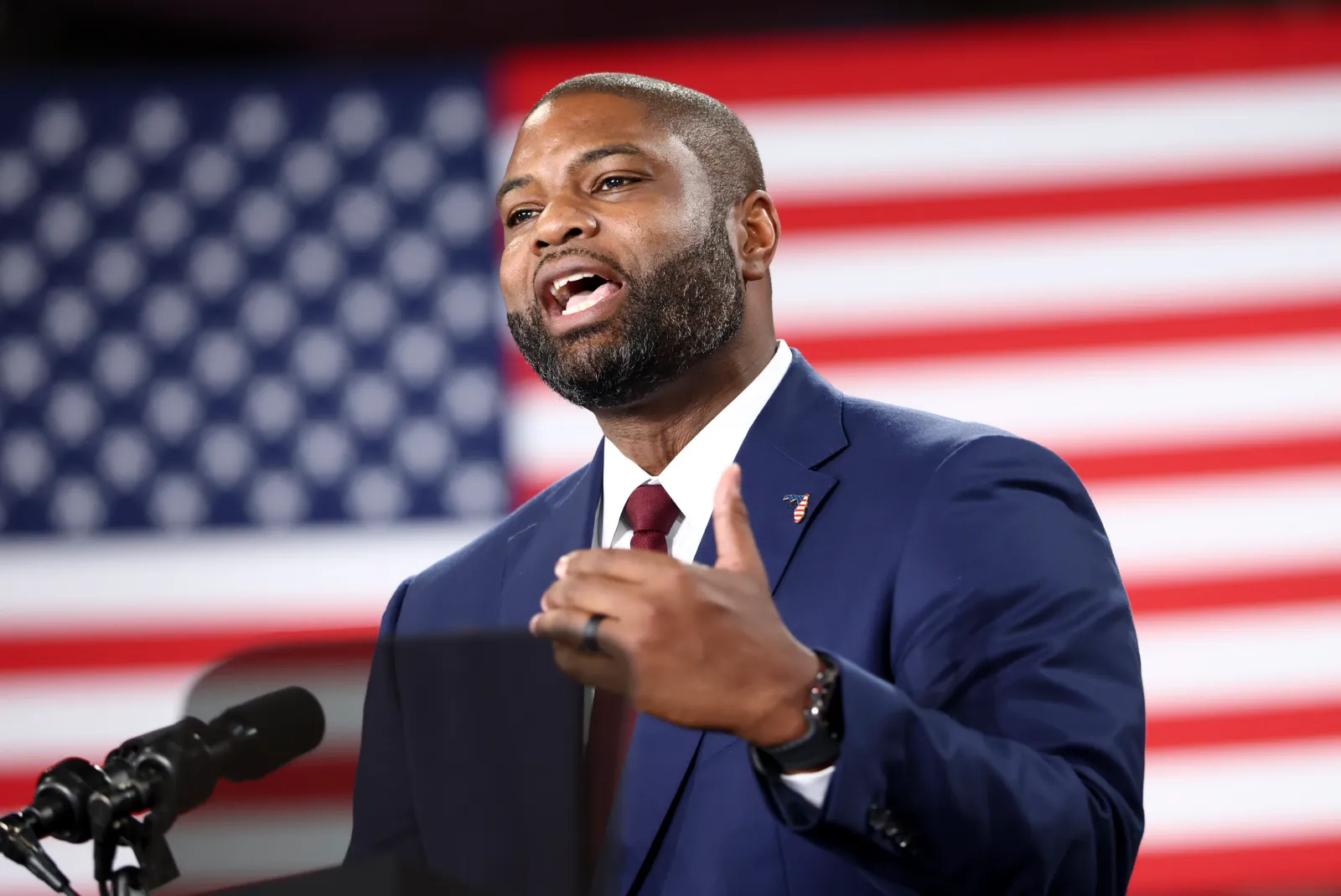 Republican gubernatorial candidate Representative Byron Donalds speaks at a midterm campaign rally on October 1 in Lakeland, Florida. (Photo by Kevin Lamarque-Pool/Getty Images)