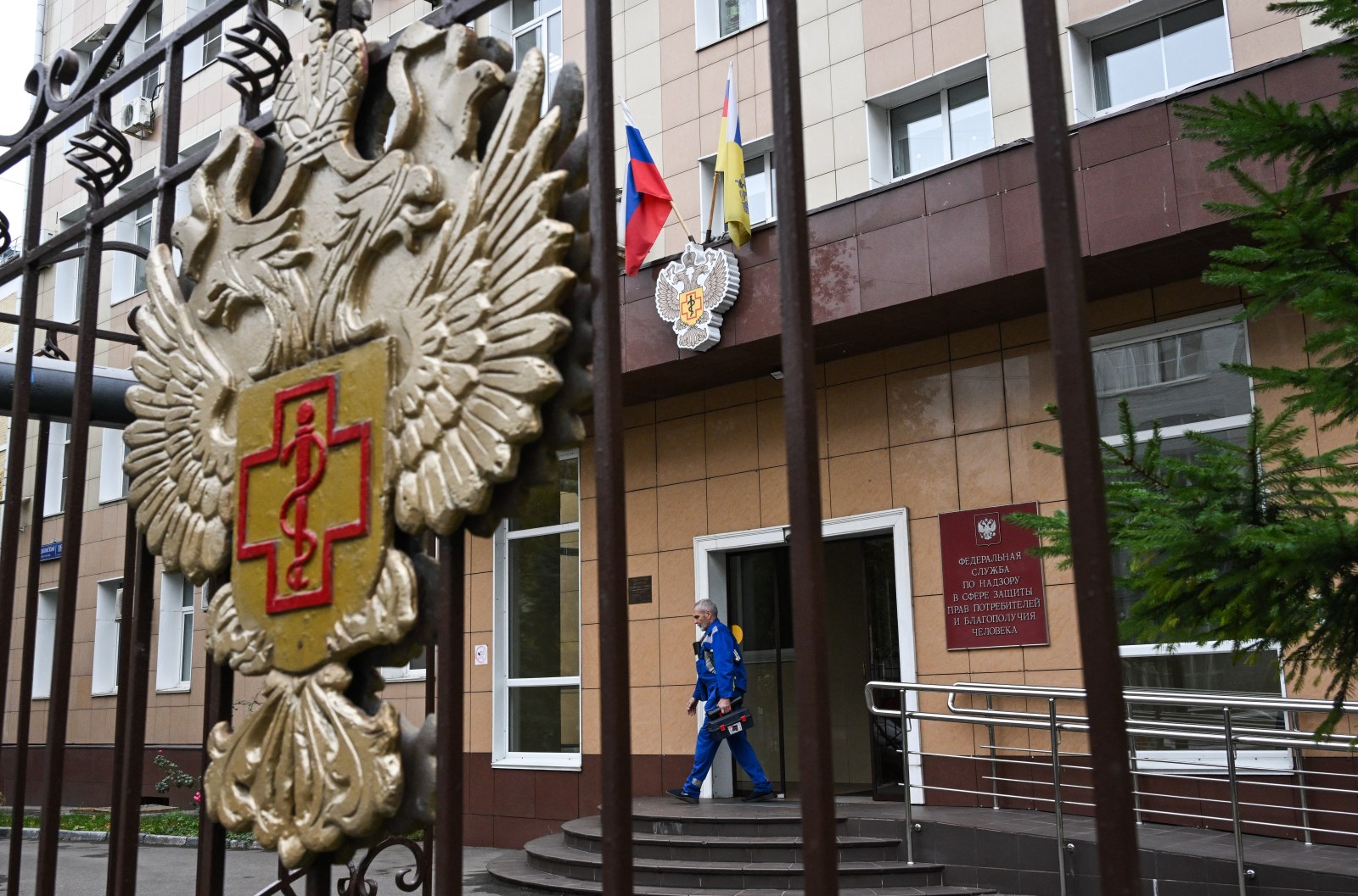newsweek.com - Brendan Cole - Russian woman reveals hospital plague measures amid media silence