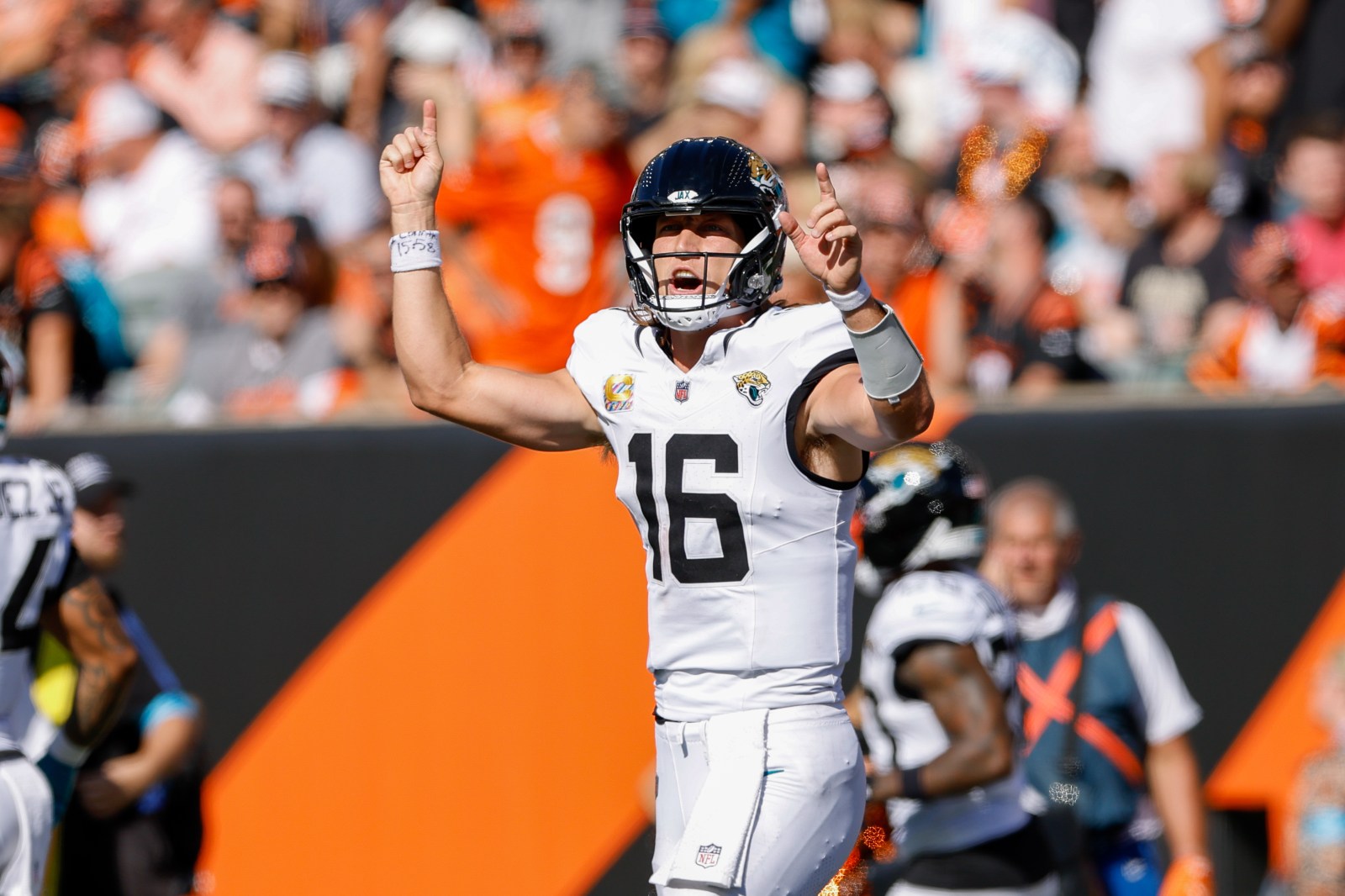 Jaguars QB Trevor Lawrence Hits Impressive Career Milestone in Win Over Bengals