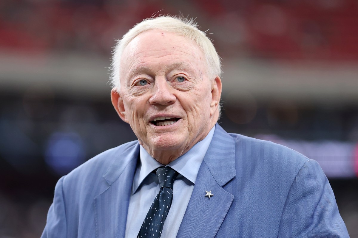 Jerry Jones Justifies Micah Parsons Trade Before Cowboys-Packers Matchup