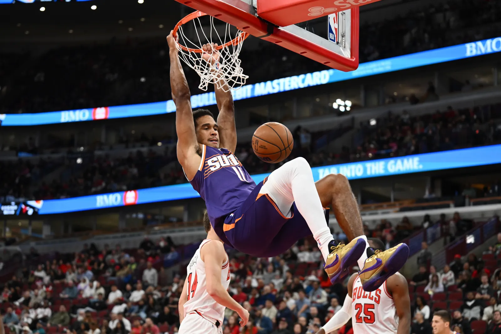Oso Ighodaro #11 of the Phoenix Suns