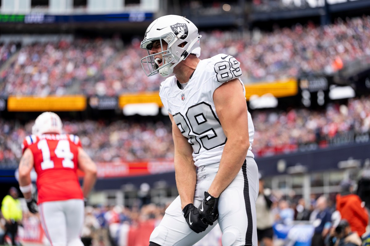 Bills HC Joe Brady Has High Praise for Raiders TE Brock Bowers