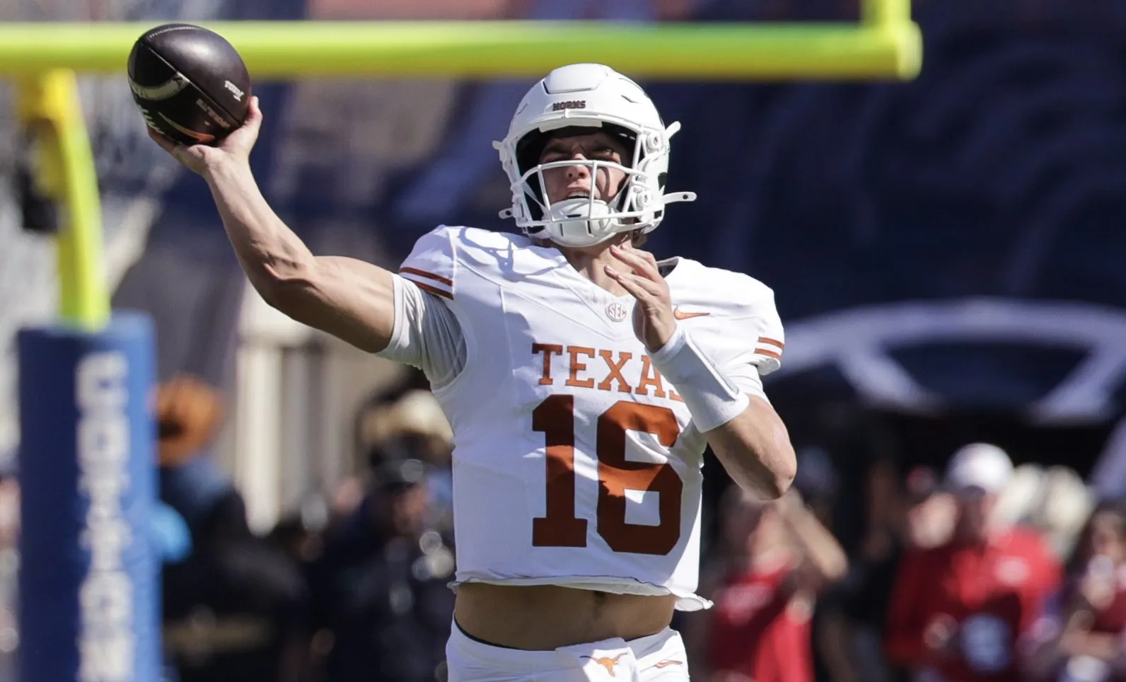 Texas QB Arch Manning