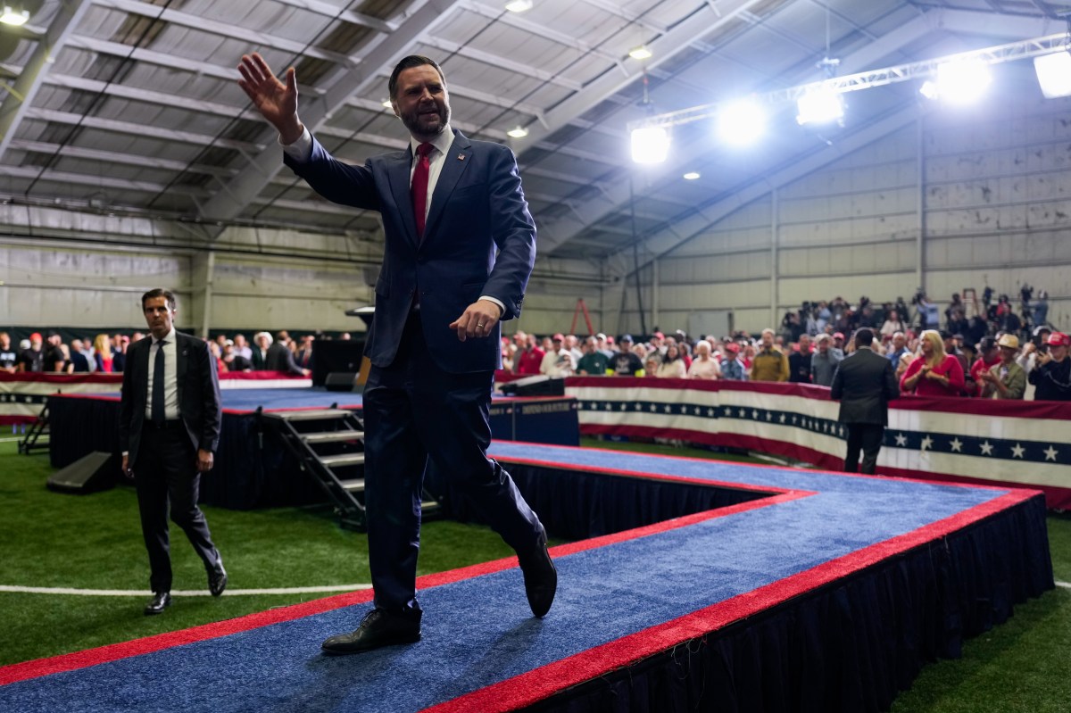 AOC and JD Vance's Michigan Rally Crowd Sizes Compared: Photos