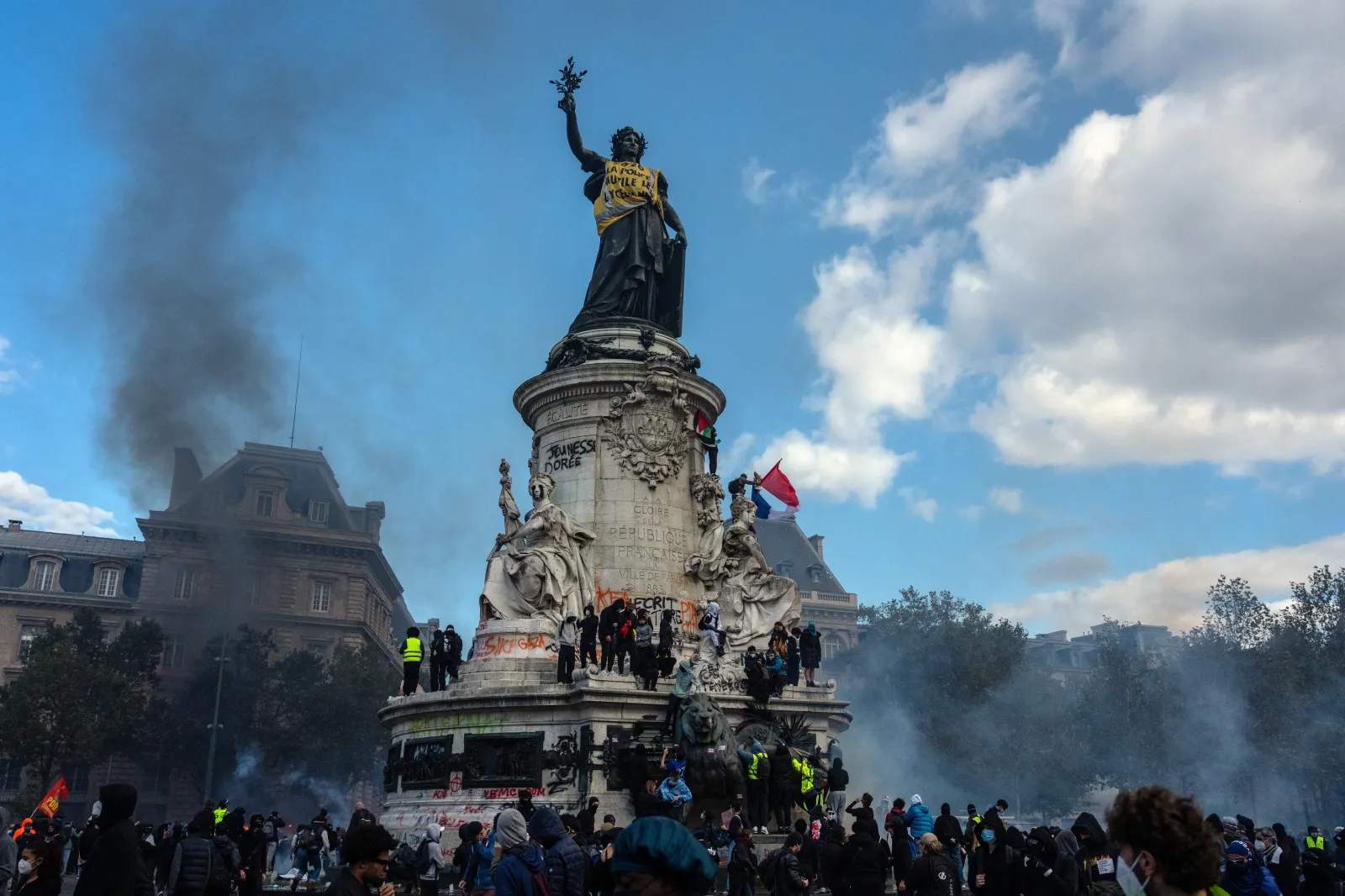 A yellow vest is pictured on the statue of Marianne on the Monument à la République during demonstrations on October 17, 2026, in Paris, France.