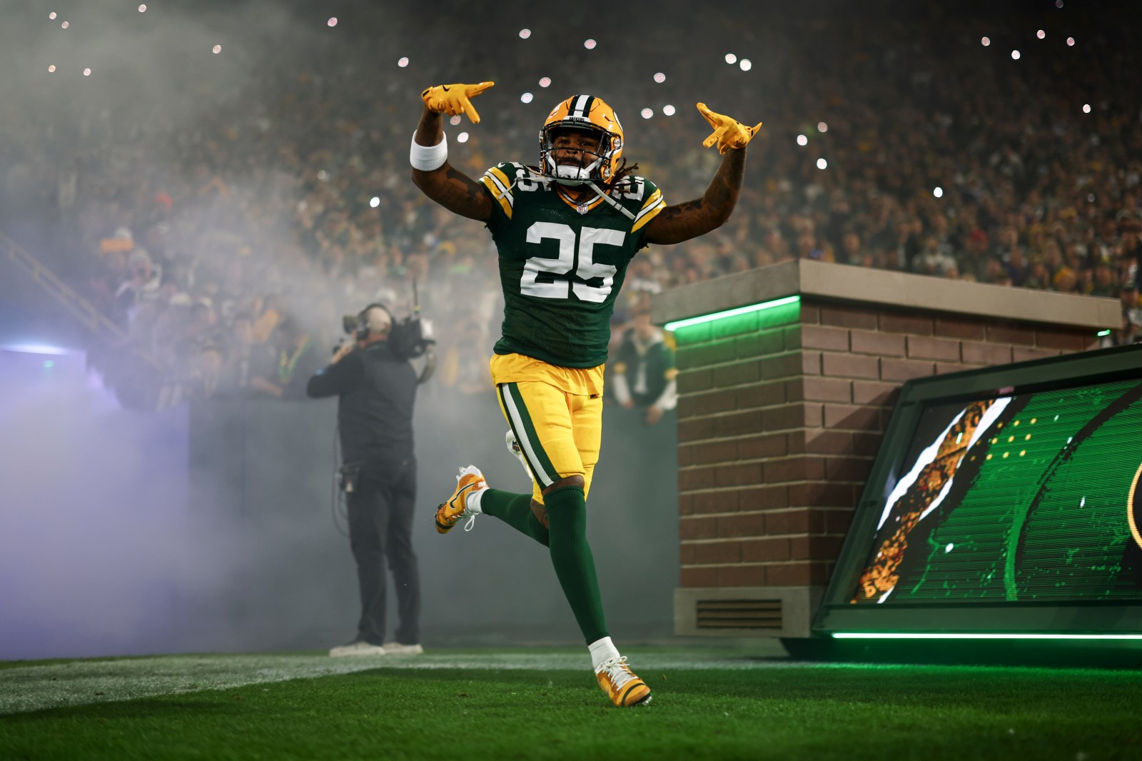 Packers' Keisean Nixon Issues Bold Warning as Josh Jacobs and Micah Parsons Nearing Returns