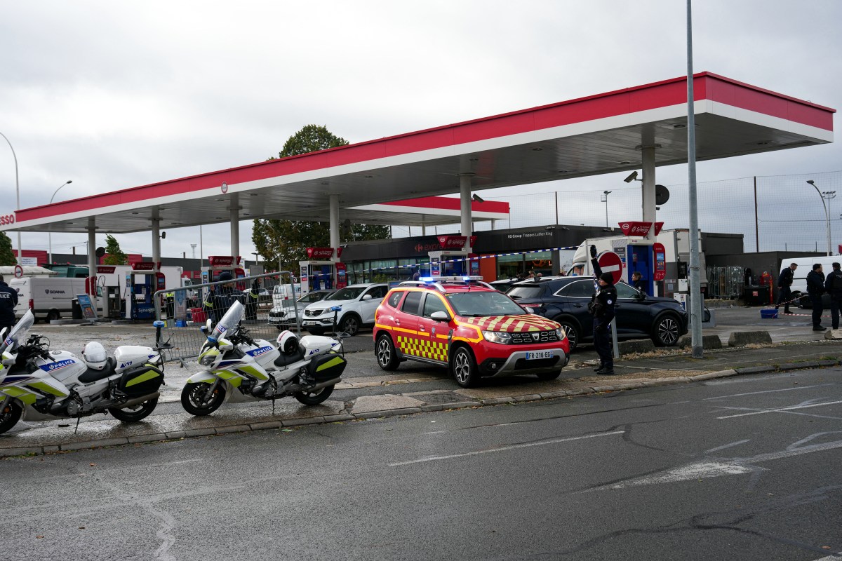 Man Goes On 'Murderous Rampage' With Automatic Weapon In France
