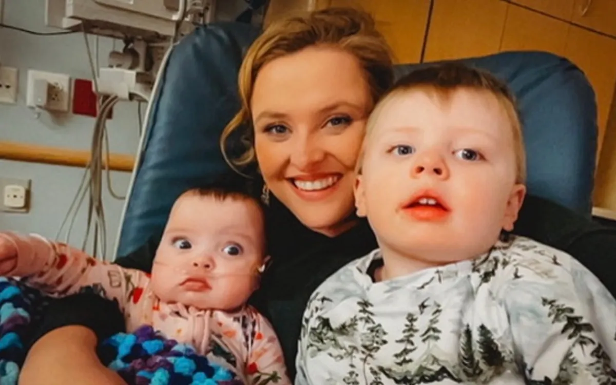 Sonora with her mom Crystal and brother Finley.