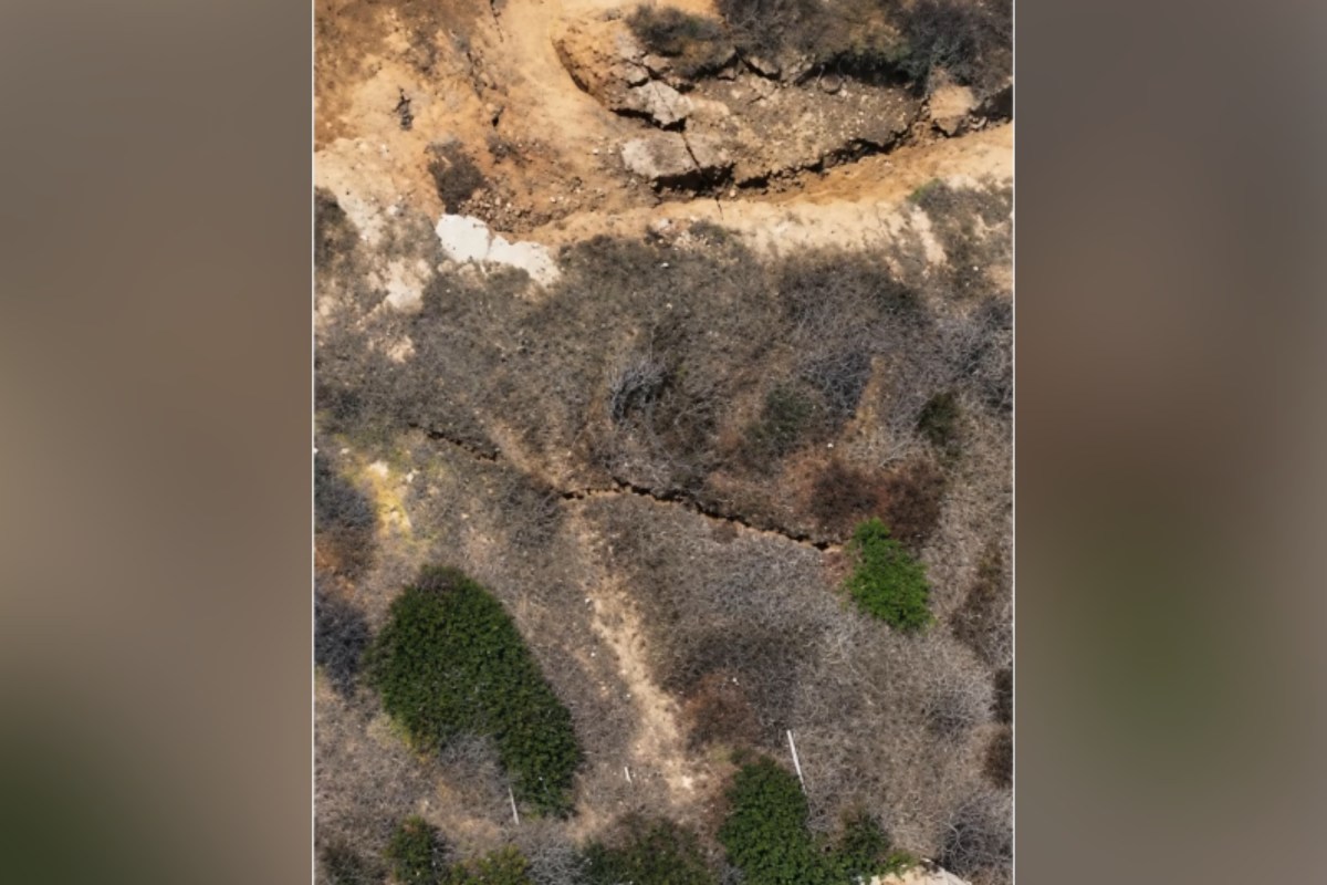 Crack Under Pacific Coast Highway Sparks Public Safety Warning