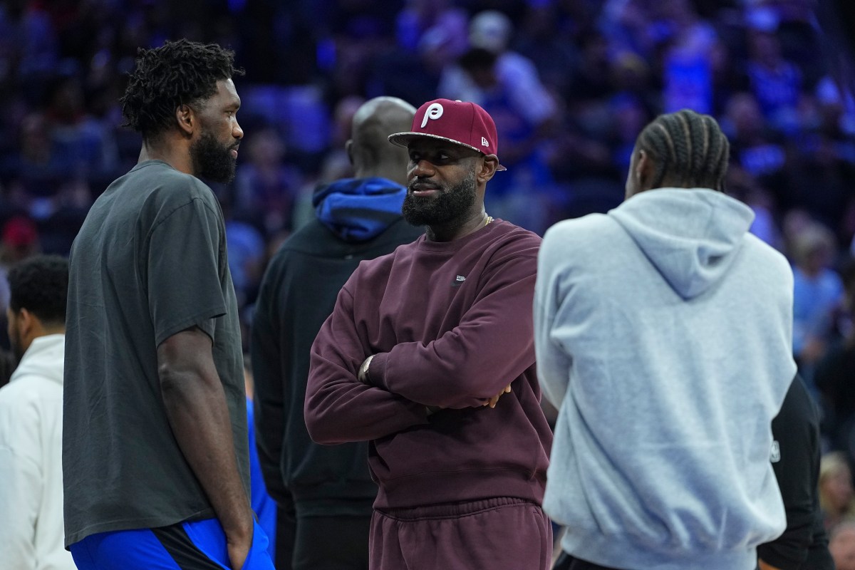 76ers baş məşqçisi LeBron James‑Joel Embiid haqqında şayiə olunan mübahisəyə reaksiyası